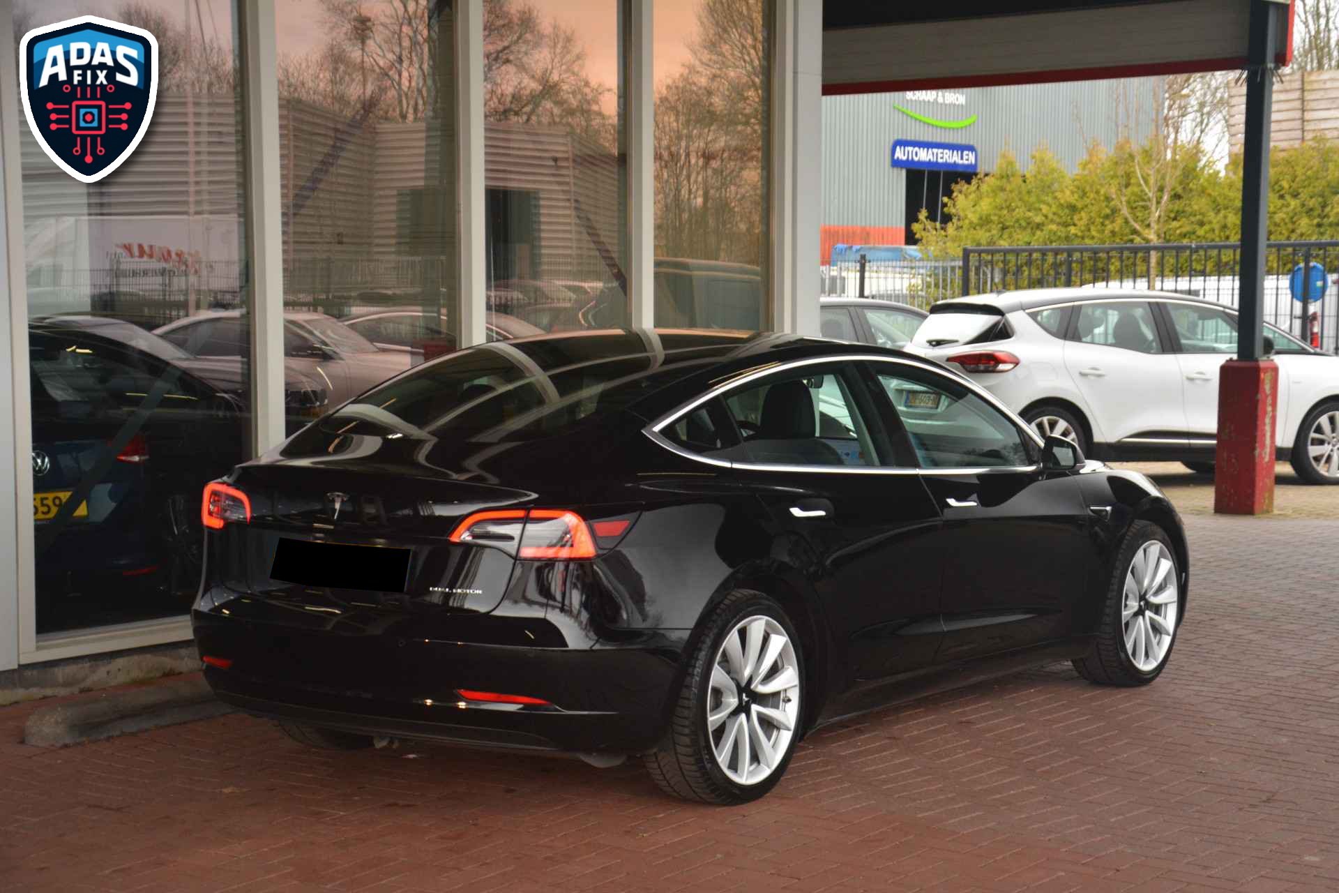 Foto del TESLA MODEL 3 GRAN AUTONOMÍA
