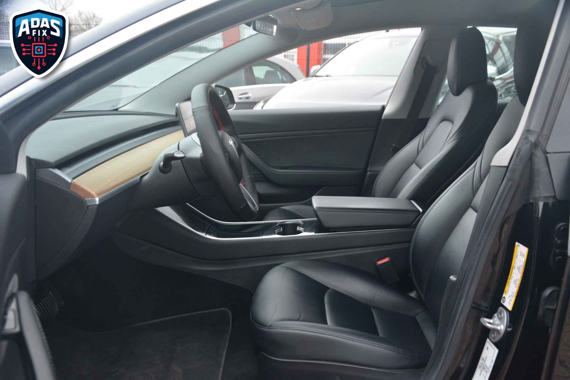 Foto del TESLA MODEL 3 GRAN AUTONOMÍA