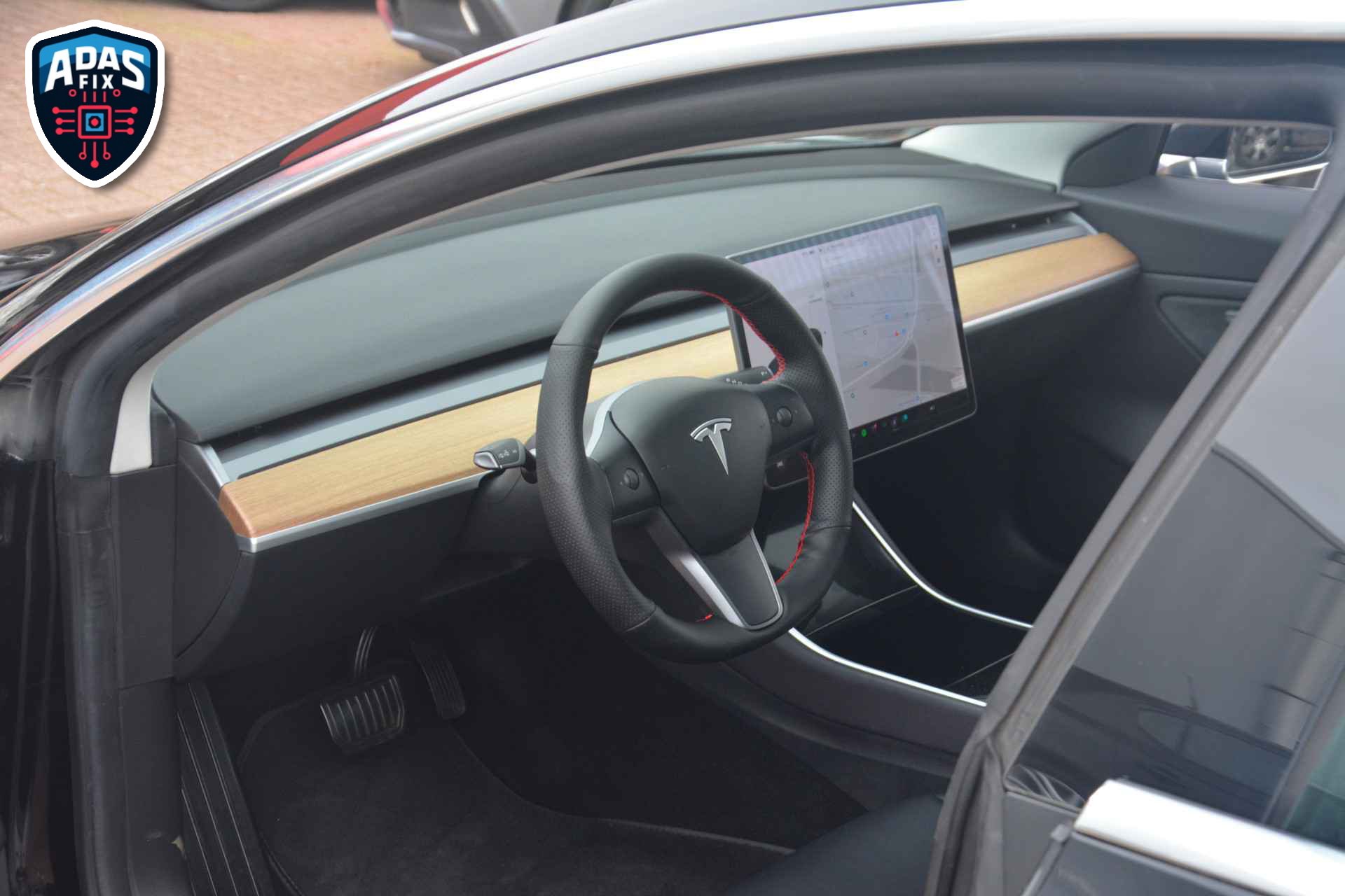 Foto del TESLA MODEL 3 GRAN AUTONOMÍA