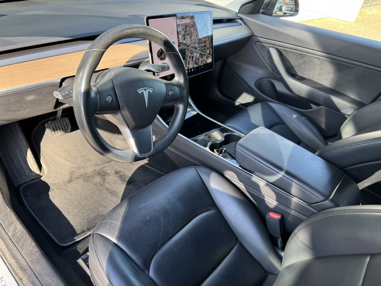 Foto del TESLA MODEL 3 GRAN AUTONOMÍA
