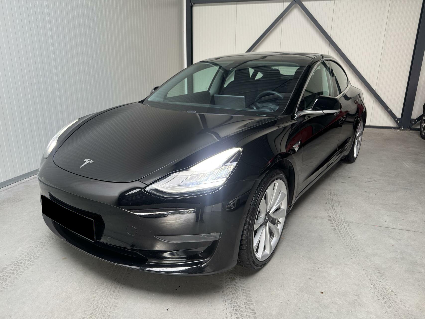 Foto del TESLA MODEL 3 GRAN AUTONOMÍA