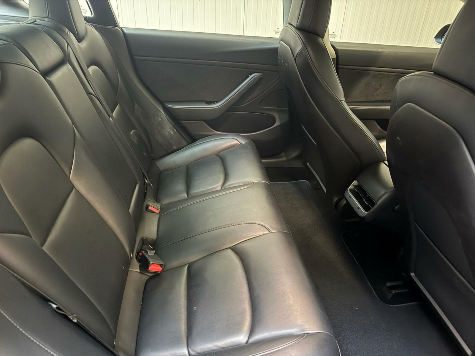 Foto del TESLA MODEL 3 GRAN AUTONOMÍA