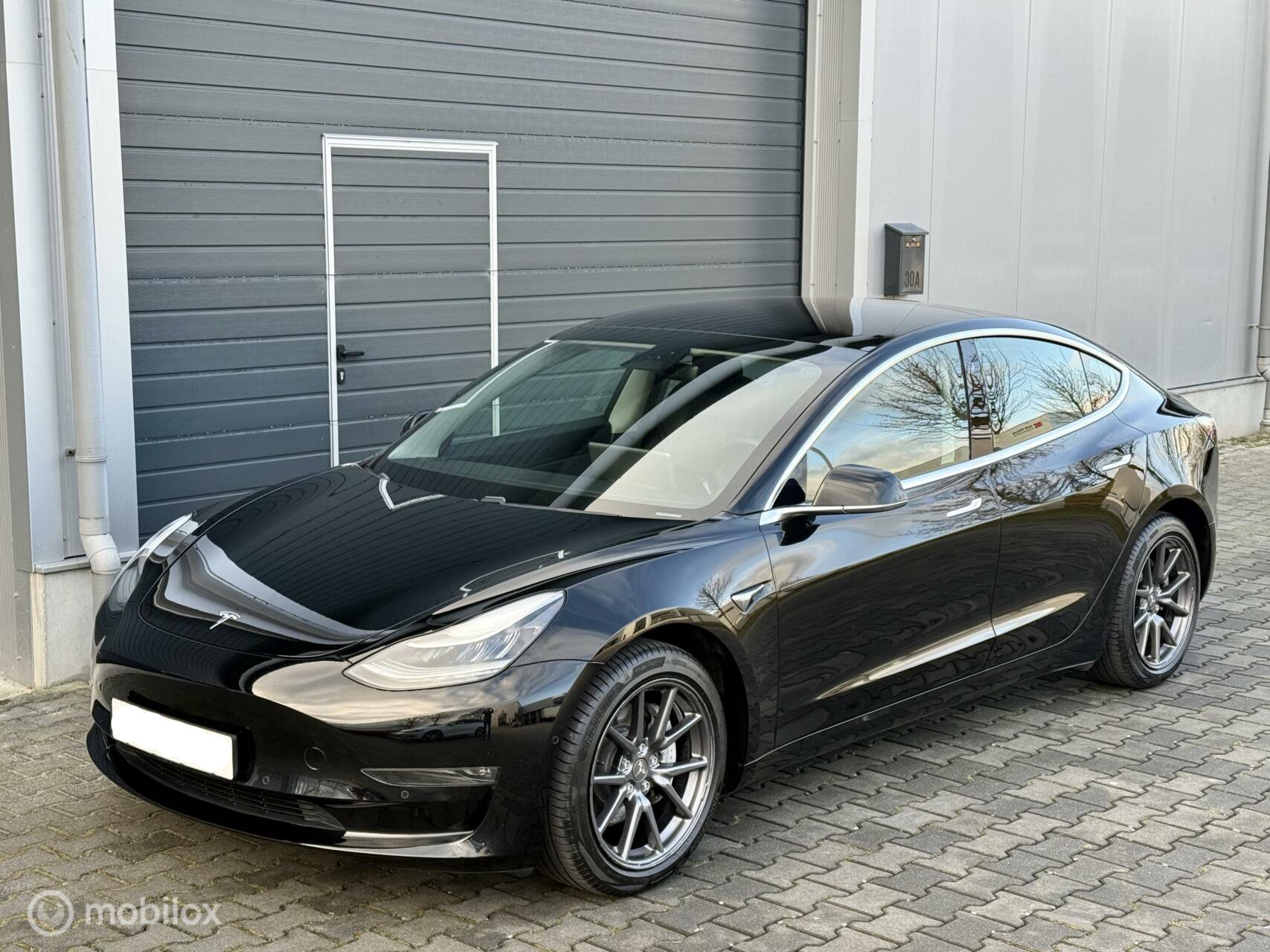 Foto del TESLA MODEL 3 GRAN AUTONOMIA