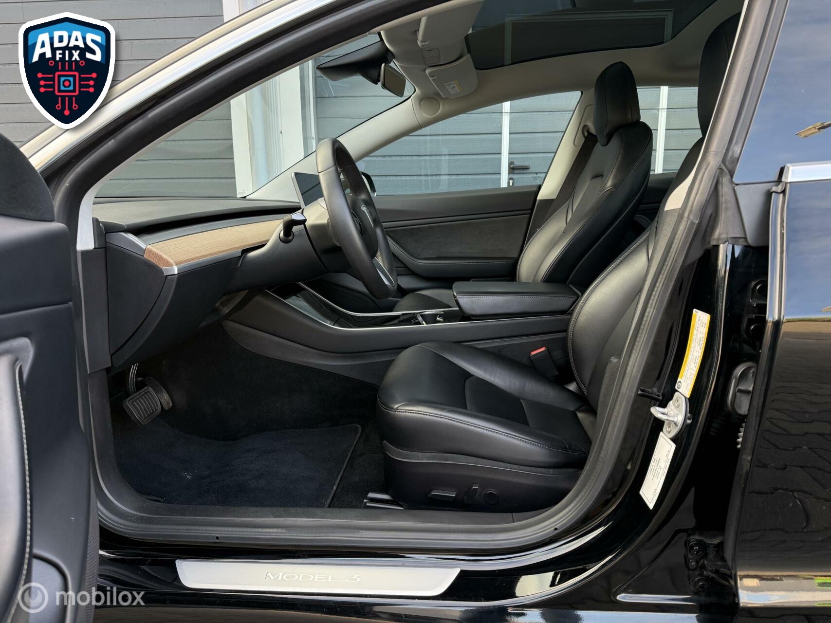 Foto del TESLA MODEL 3 GRAN AUTONOMIA
