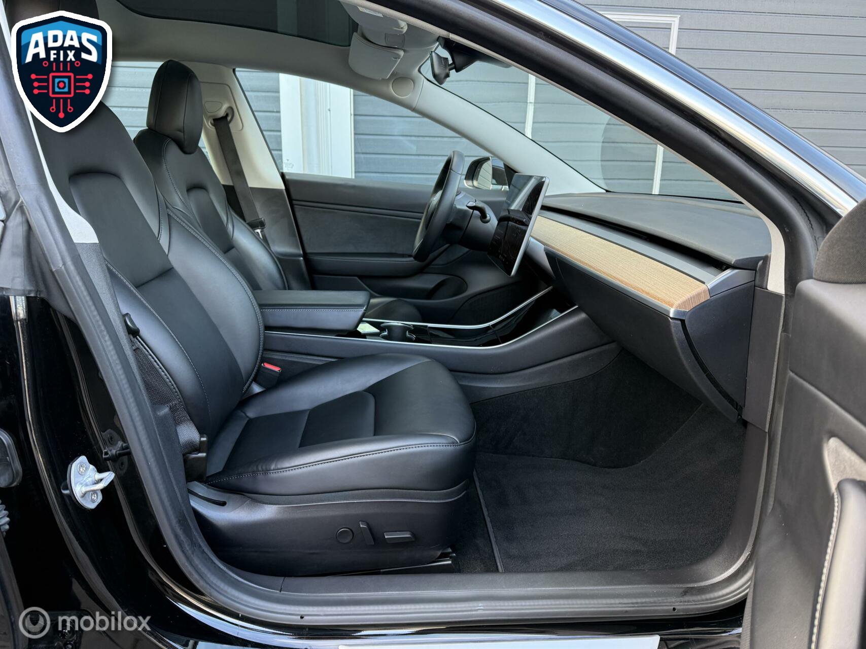 Foto del TESLA MODEL 3 GRAN AUTONOMIA