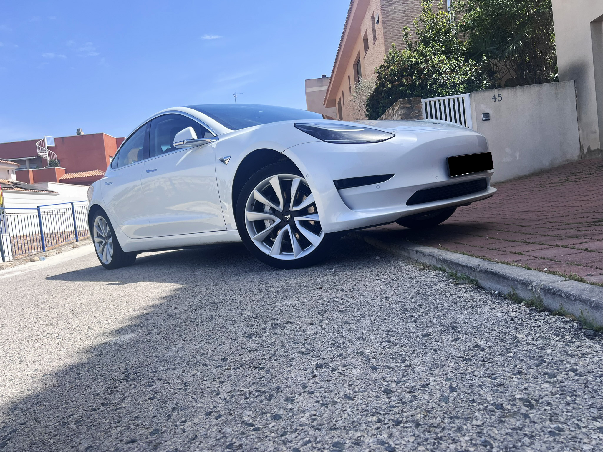 Foto del TESLA MODEL 3 STANDARD
