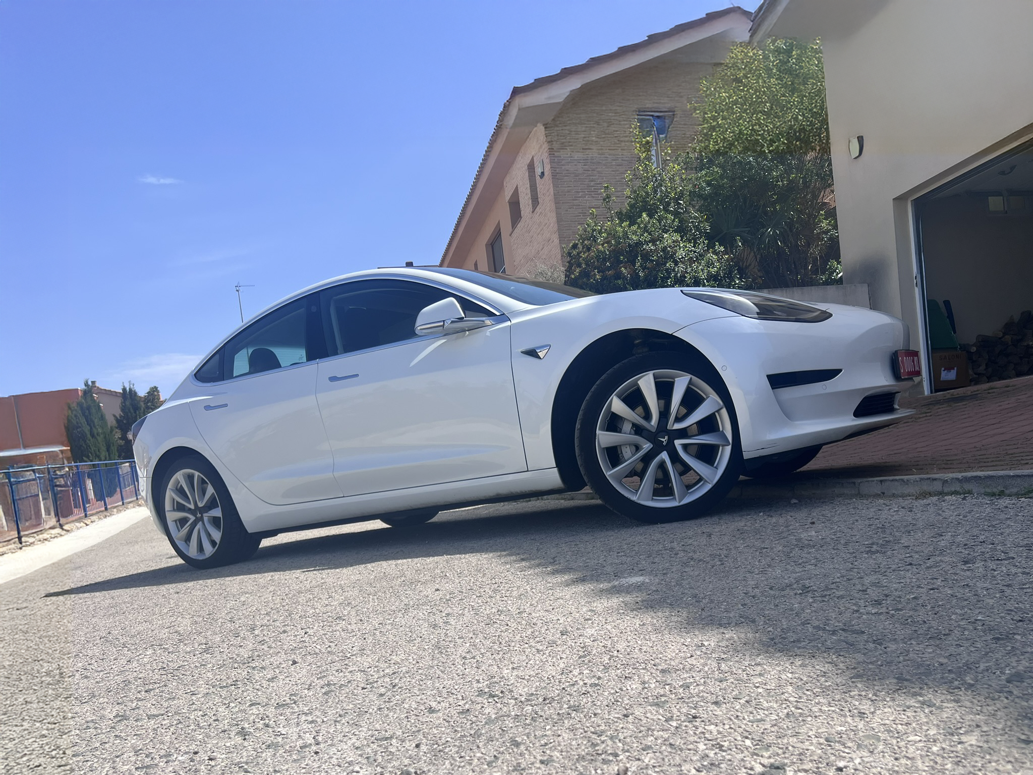 Foto del TESLA MODEL 3 STANDARD