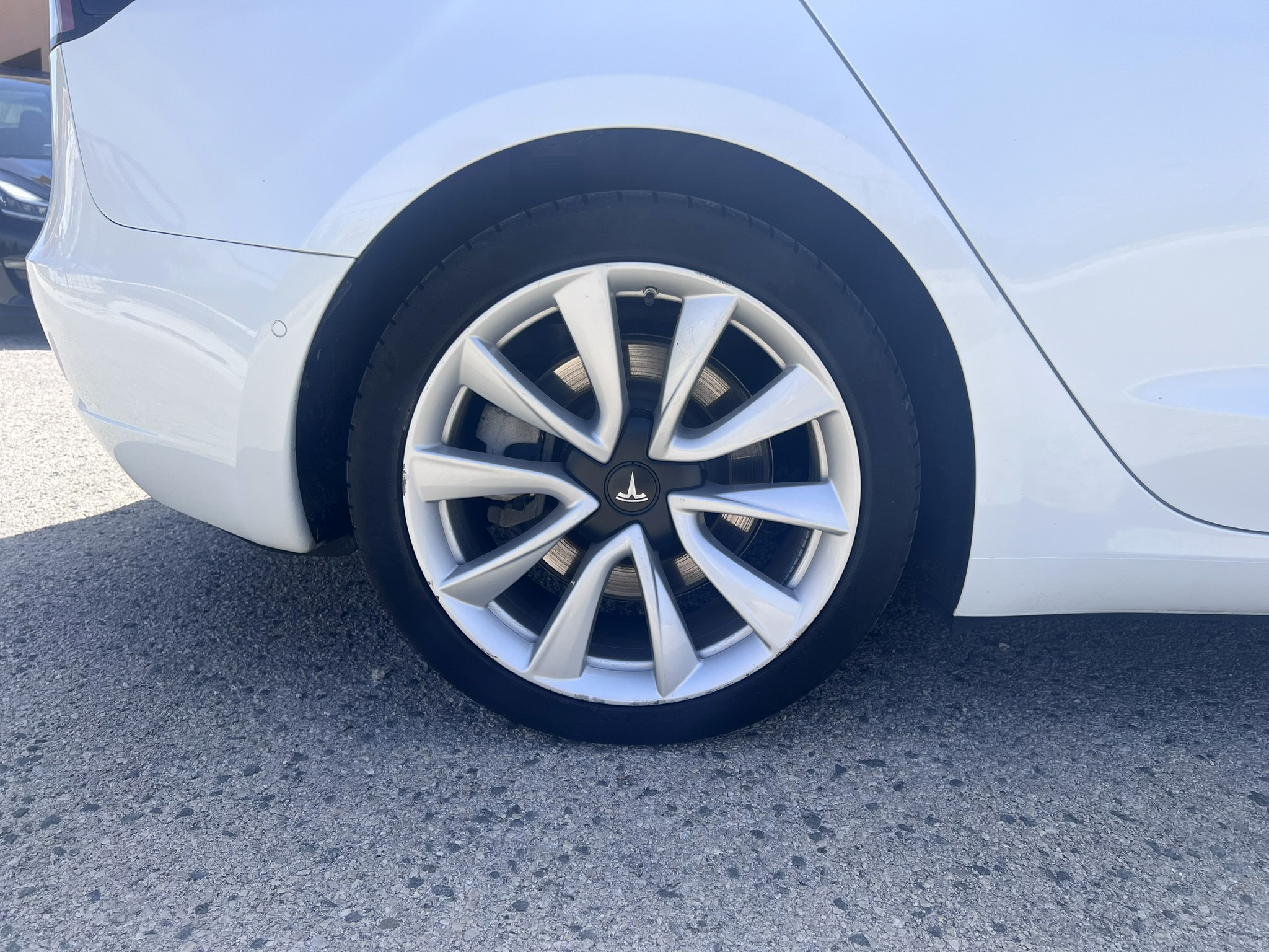 Foto del TESLA MODEL 3 STANDARD