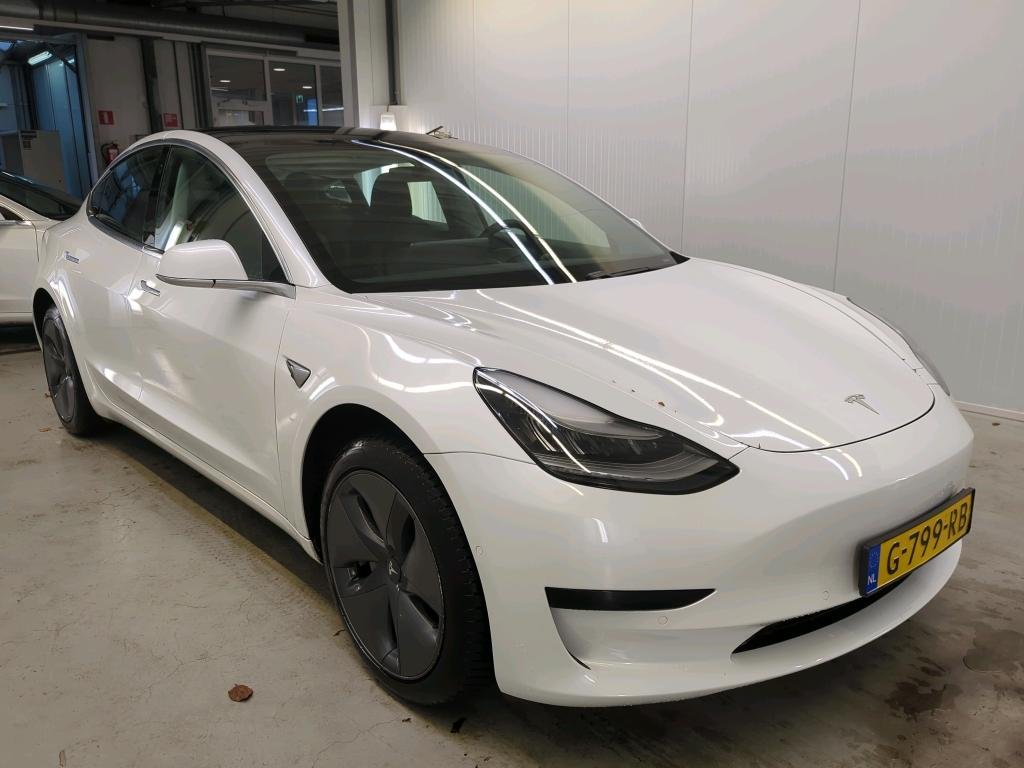 Foto del TESLA MODEL 3 STANDARD