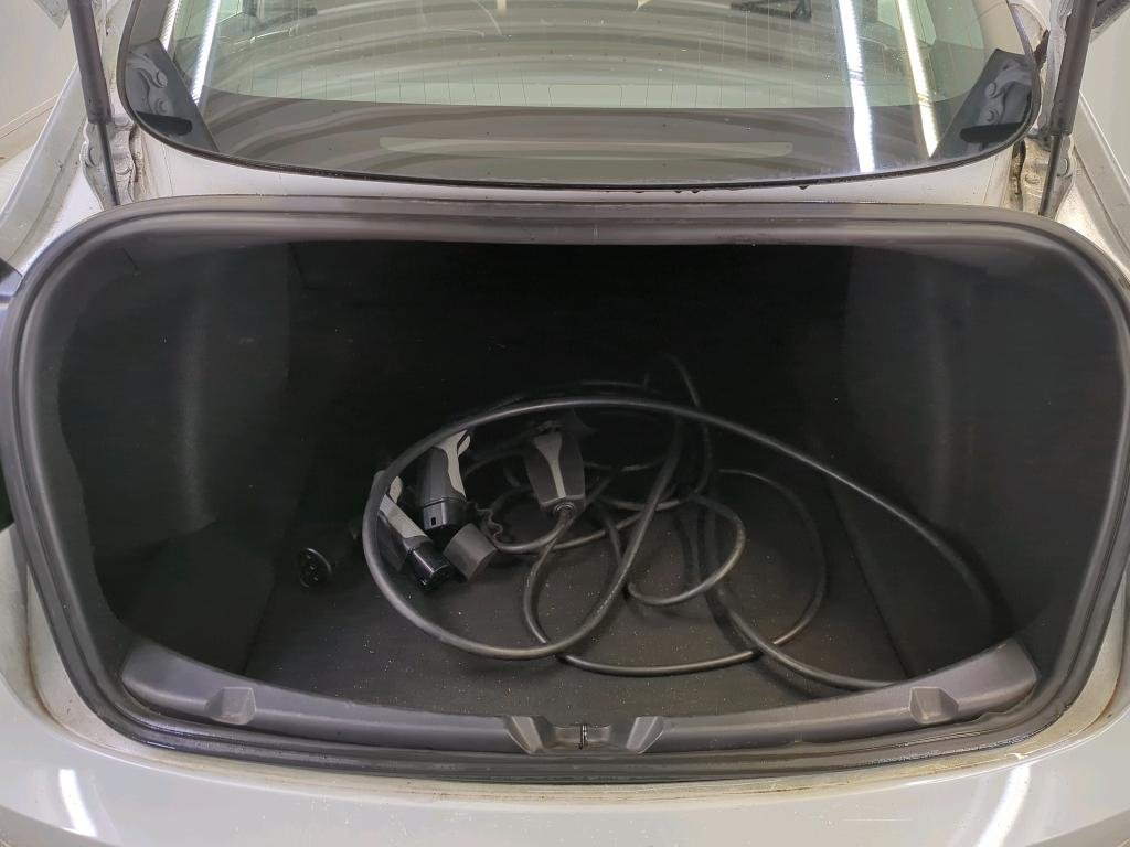 Foto del TESLA MODEL 3 STANDARD