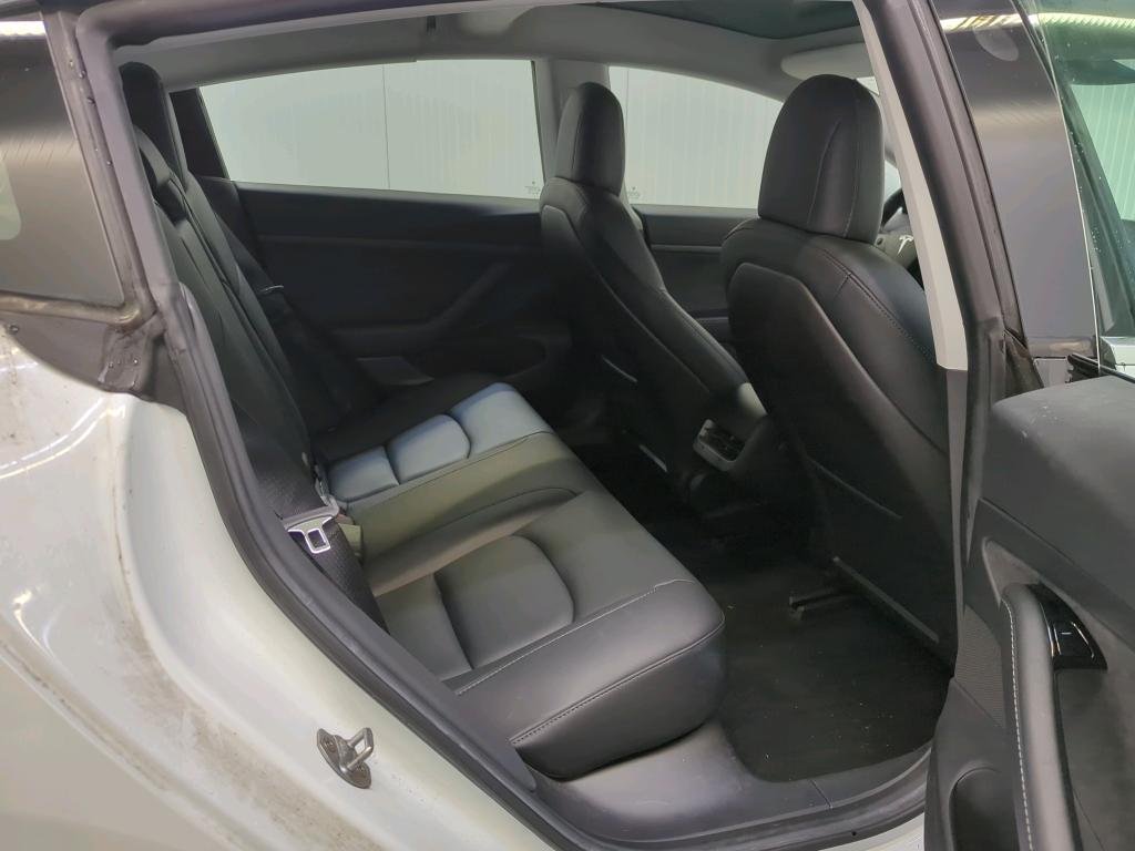 Foto del TESLA MODEL 3 STANDARD